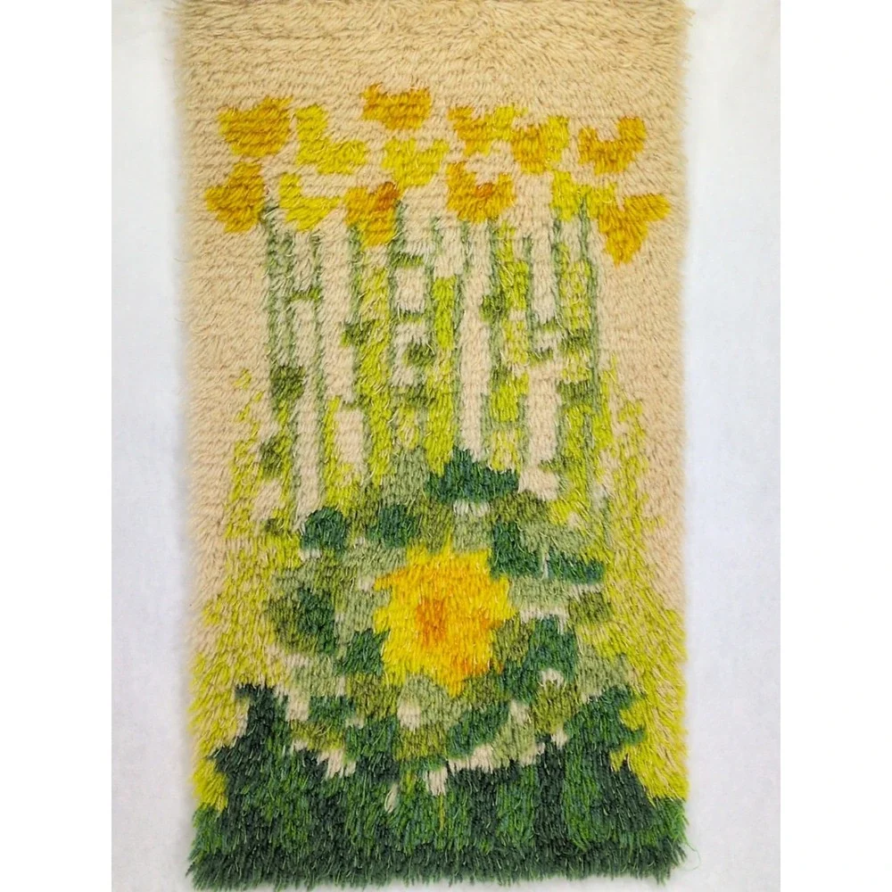 VTG Swedish Scandinavian Rya Rug Flowers Floral Mid Century Carpet 16x31